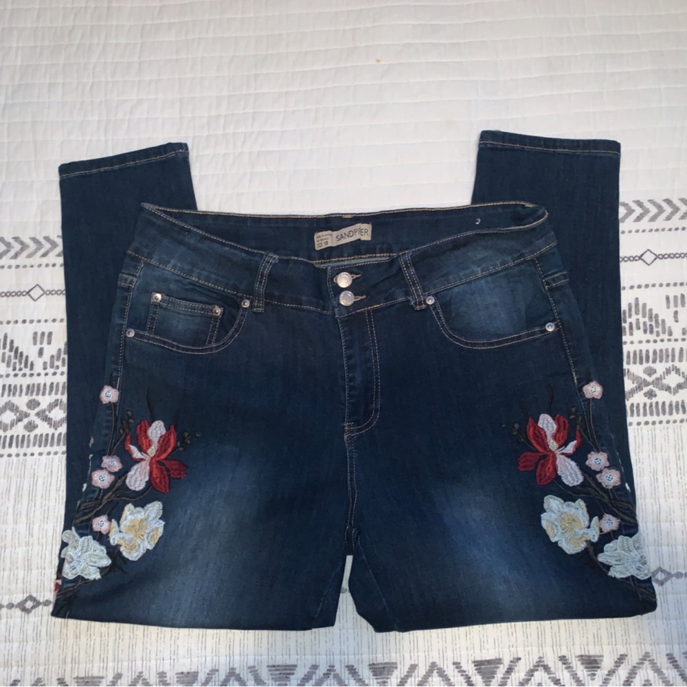 SandPiper Floral Jeans - Size 18 - Picture 3 of 7